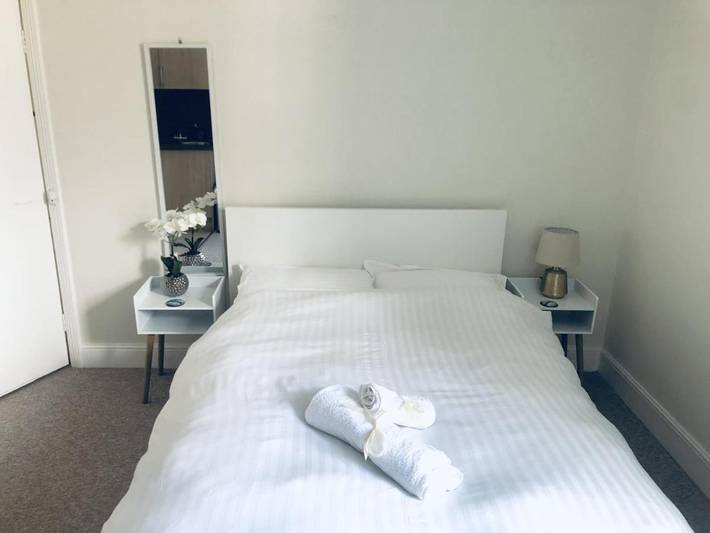 Maison d’hôte pour 2 personnes, avec Jardin à Poole - 4