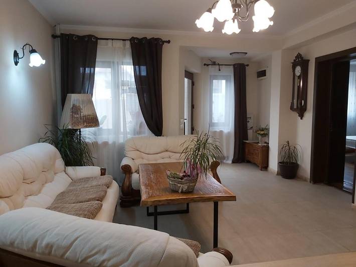 Gîte pour 3 personnes, avec vue et jardin dans Deva (Roumanie) - 4