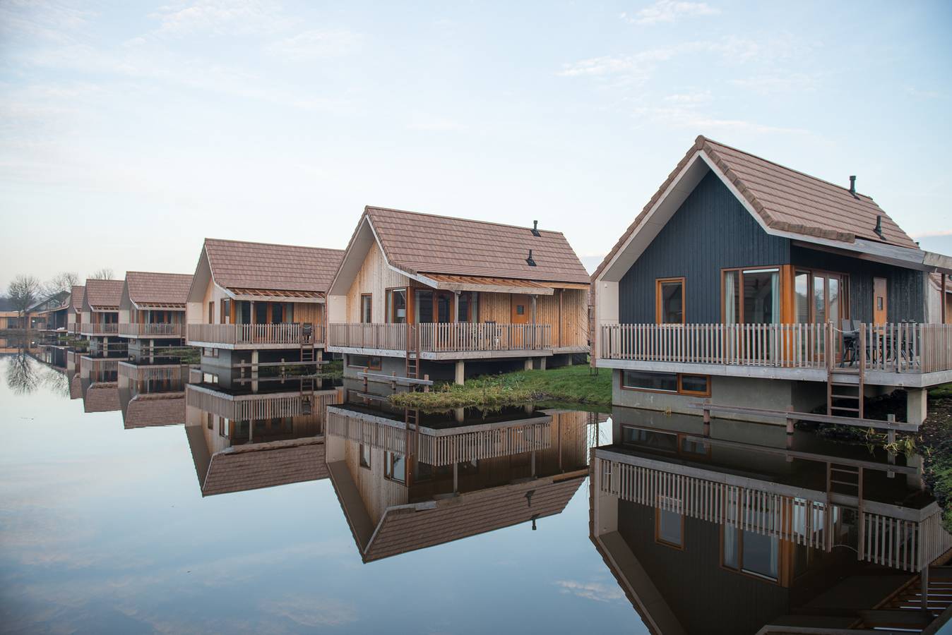 Landal De Reeuwijkse Plassen — 8-persoons waterwoning in Reeuwijk, Groene Hart