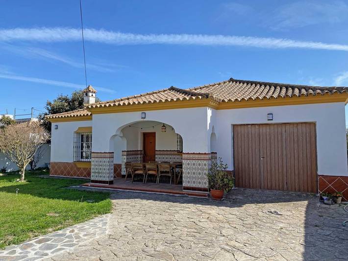 Location de vacances pour 8 personnes, avec terrasse et jardin, adapté aux familles à Barbate - 2