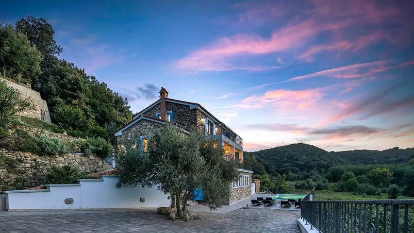 Villa pour 12 personnes, avec piscine et jardin dans Rab - 4