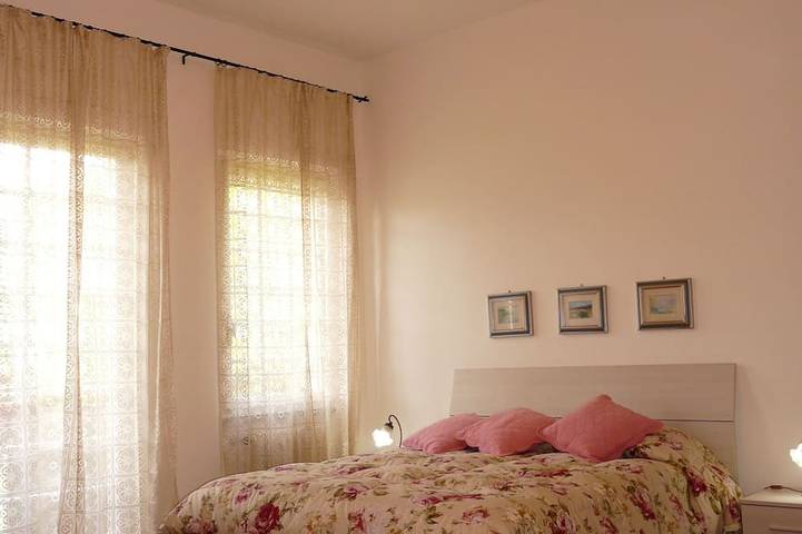 Villa für 10 Personen, mit Terrasse und Garten in Massa - 2