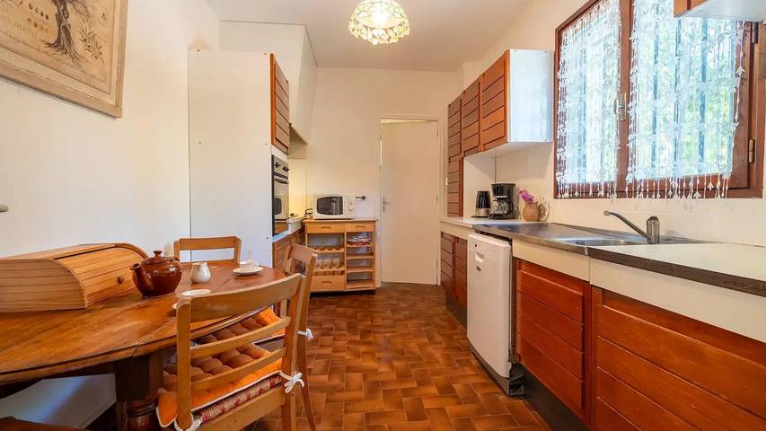 Location de vacances pour 9 personnes, avec jardin, animaux acceptés à Puisserguier - 2