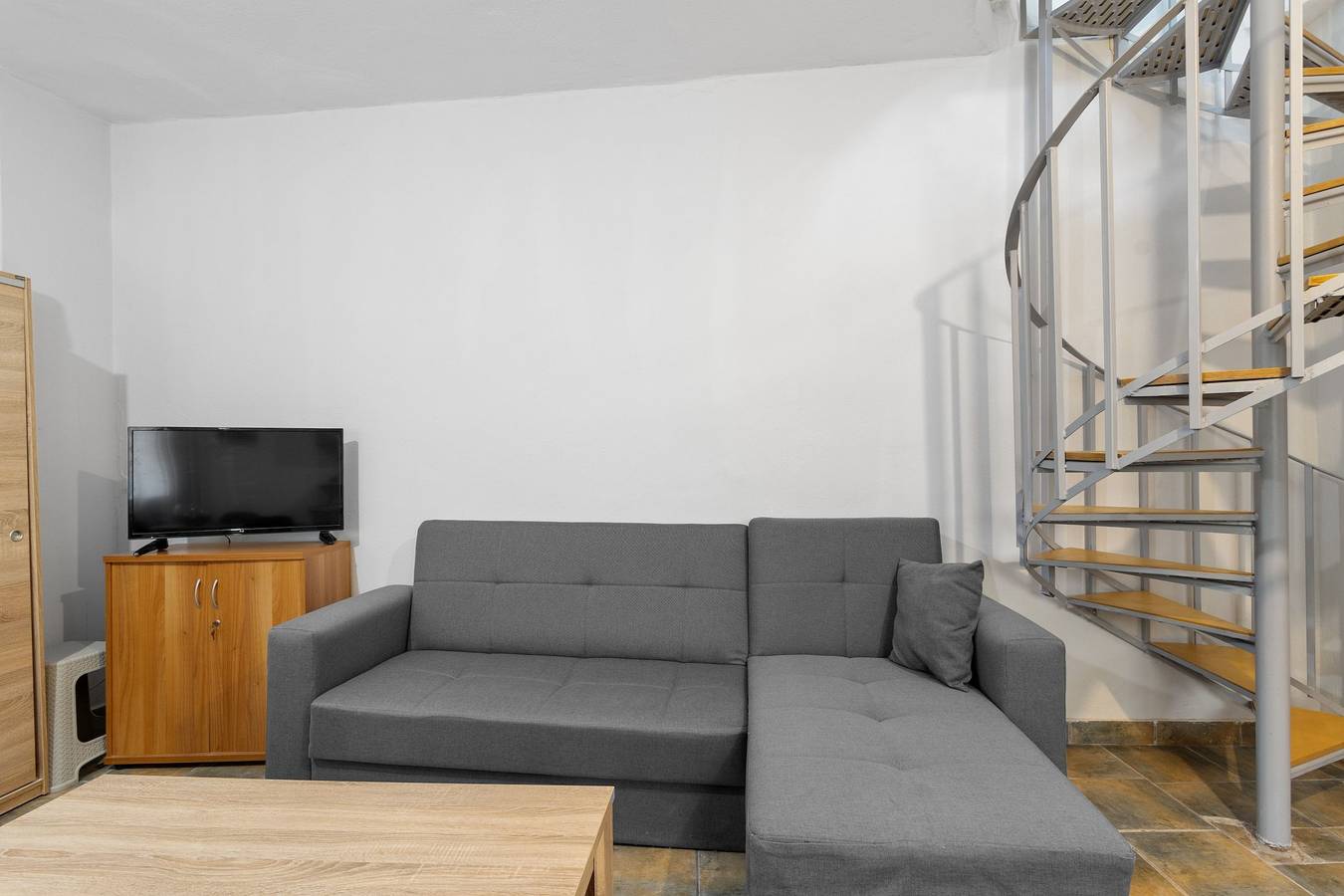 Entire apartment, Litsa’s Maisonette Near Sea - City Center in Chania region