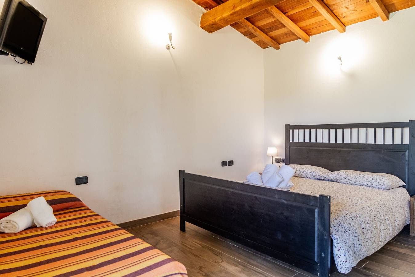 Kamer 'Grecale' met gedeeld zwembad en airconditioning in Grosseto, Provincie Grosseto
