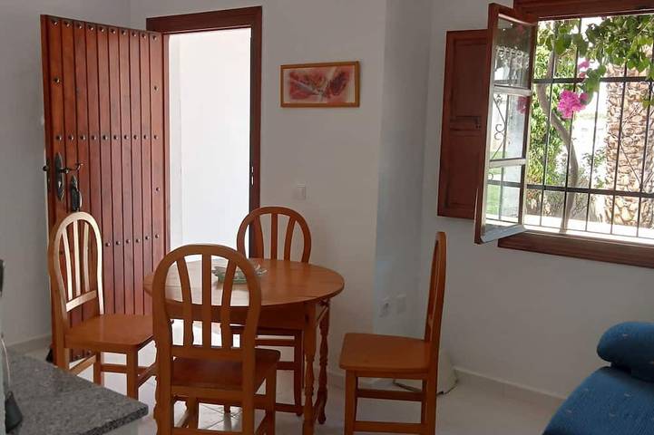 Appartement entier, Appartement aux pieds de la piscine in Panorama Golf, San Miguel de Salinas