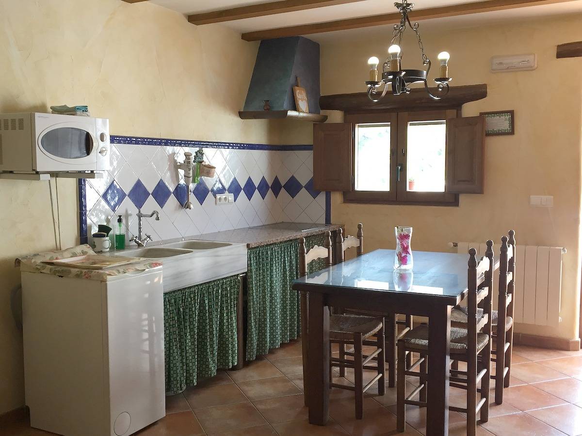 Romantic house for 2 or 4 people with jacuzzi in Laroya, Almería Province