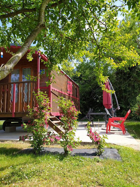 Gîte pour 4 personnes, avec jardin et piscine à Gémozac - 4