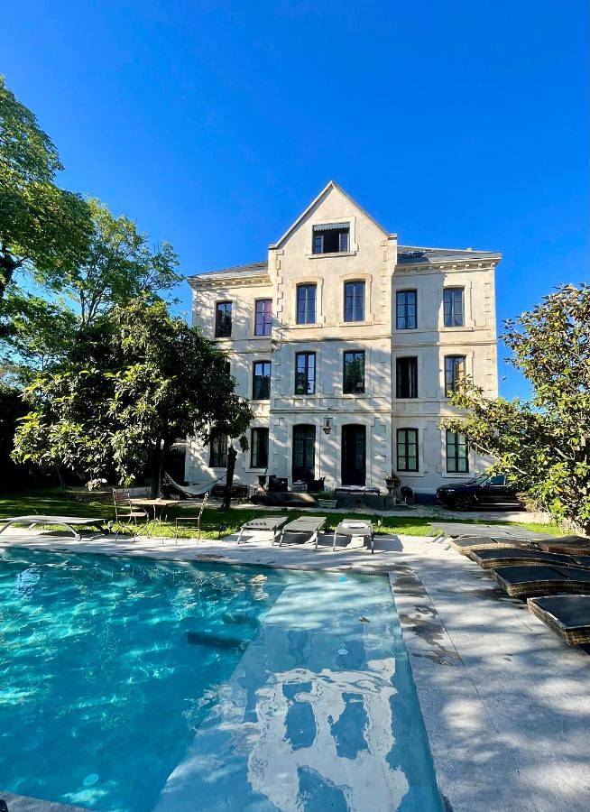 Chambre d’hôte pour 2 personnes, avec Terrasse ainsi que Jardin et Piscine