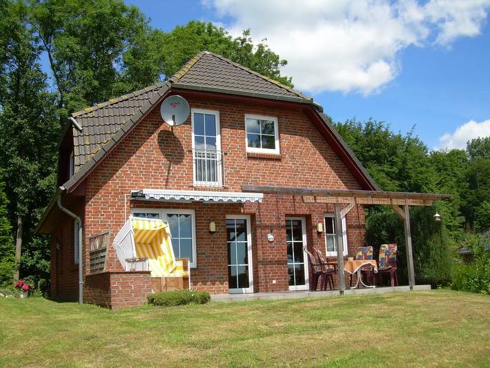 Ferienhaus für 4 Personen, mit Garten und Terrasse