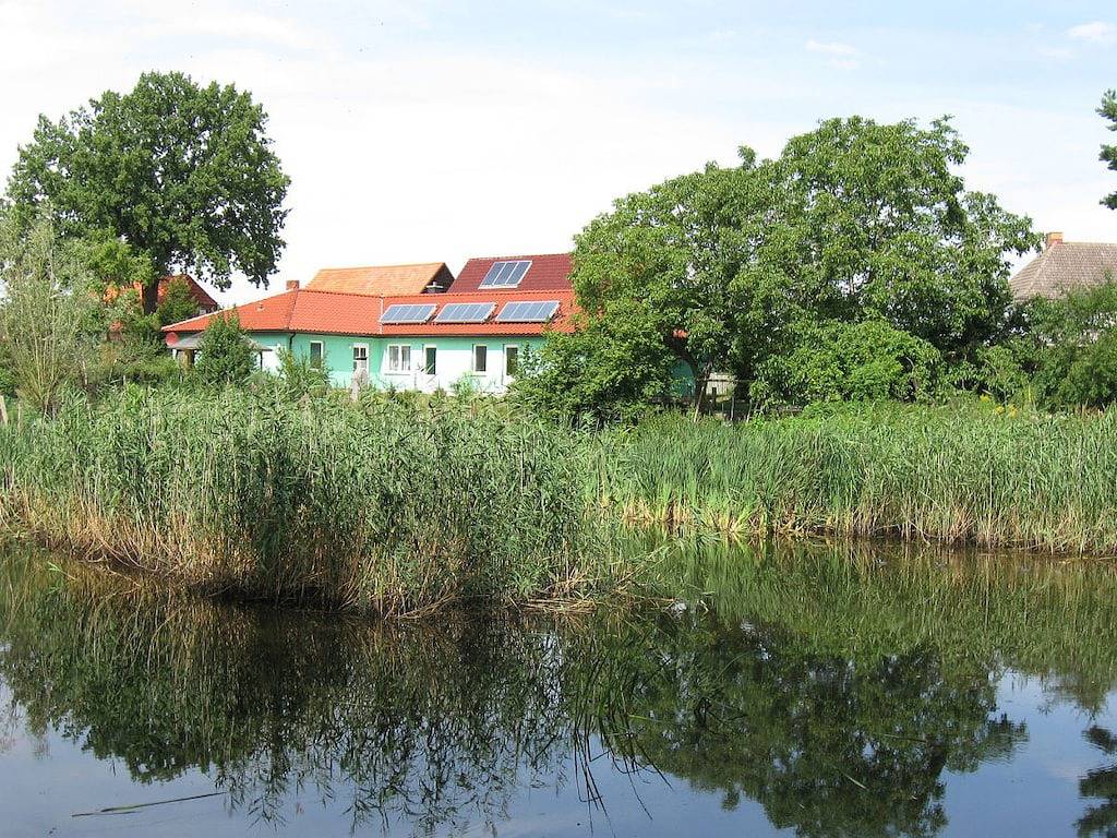 Ferienhaus in Priborn mit Schwimmbecken in Priborn, Müritz