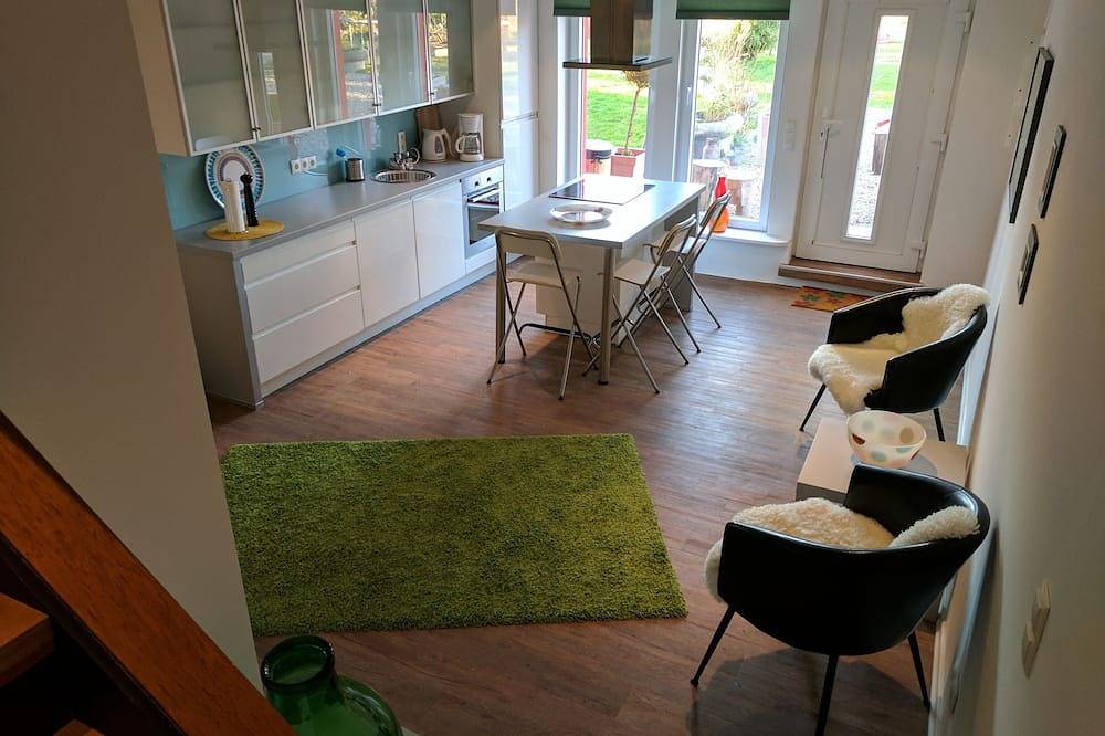Ganze Wohnung, Urlaub in Strandnähe auf umgebauten Resthof in Schwedeneck, Eckernförder Bucht