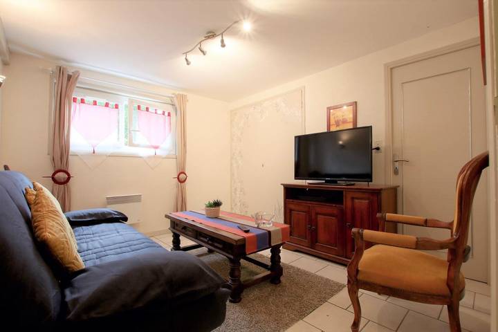 Gîte pour 4 personnes, avec jardin à Hasparren - 2