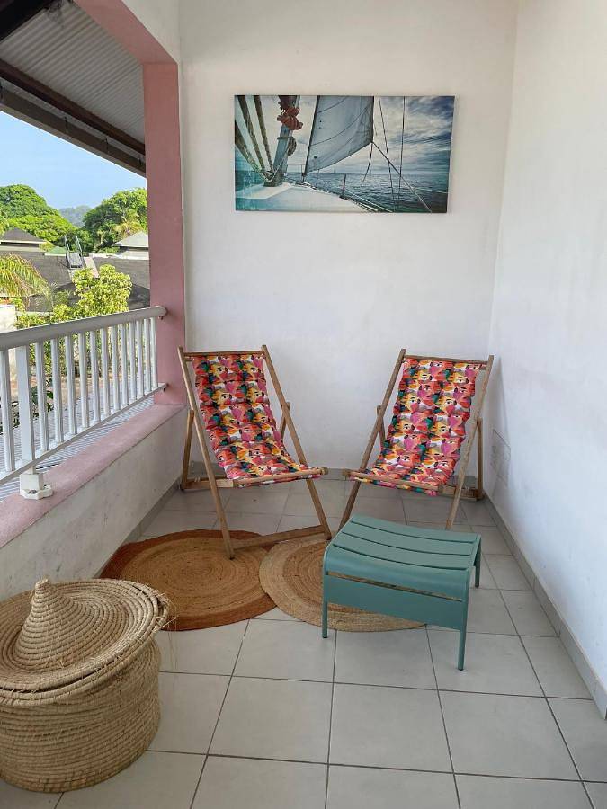 Gîte pour 4 personnes, avec terrasse dans Plage de Montabo - 2