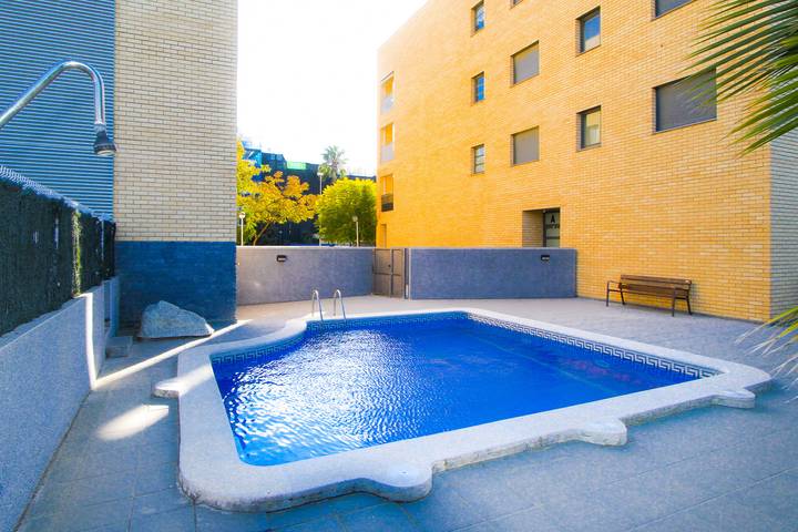 Apartamento para 6 personas, con terraza y piscina en Vilafortuny