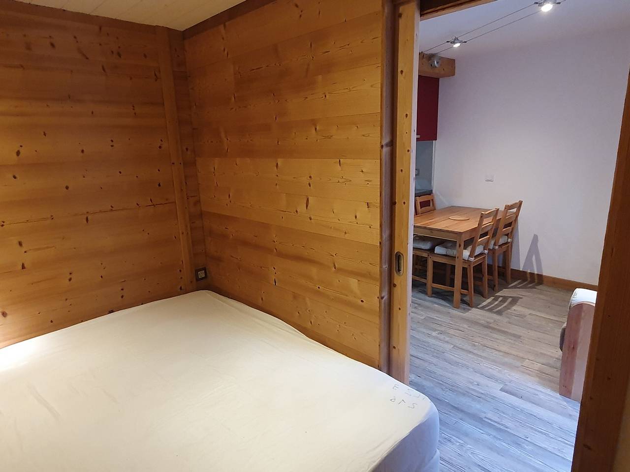 Apartamento entero, Encantador 2 habitaciones para 4 personas en el corazón de la estación in Valfréjus, Modane