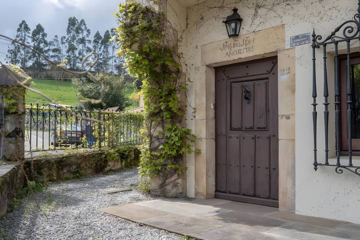 Casa Montañesa en Medio Cudeyo in Medio Cudeyo, Costa de Cantabria
