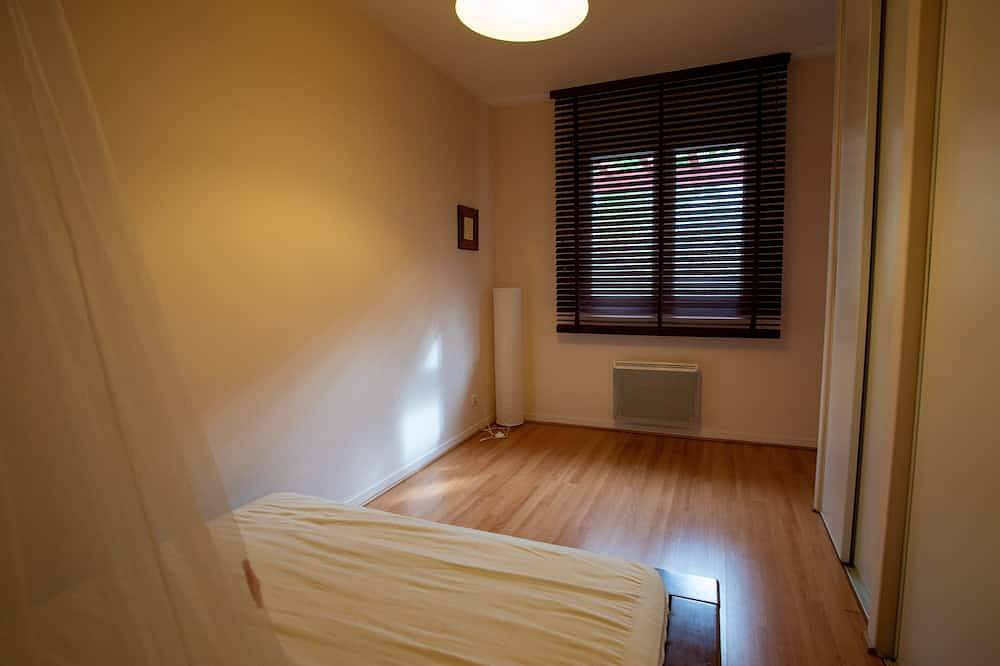 Entire apartment, Anglet T2 Classified 3 * - Beaches / Forest, Comfortable, Terrace 25m2, Equip. baby in Anglet, Bayonne region