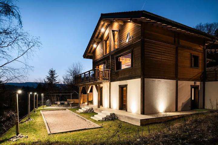 Chalet für 10 Personen, mit Whirlpool und Balkon sowie Sauna, mit Haustier