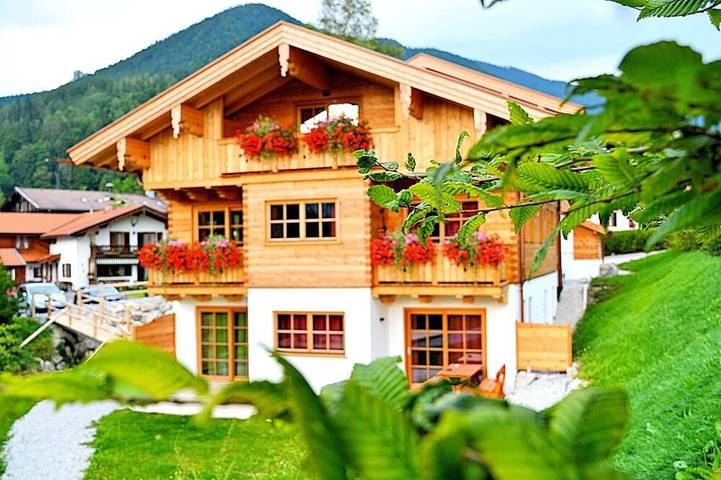 Bed and Breakfast für 4 Personen, mit Garten in Rottach-Egern