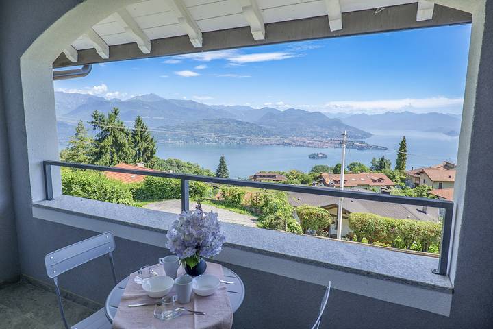 Ferienwohnung für 6 Personen, mit Seeblick und Balkon sowie Garten und Ausblick, mit Haustier im Piemont - 3