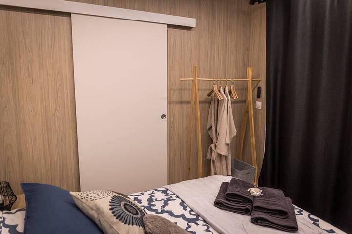 Gîte pour 4 personnes, avec jardin ainsi que jacuzzi et terrasse à Anould - 3