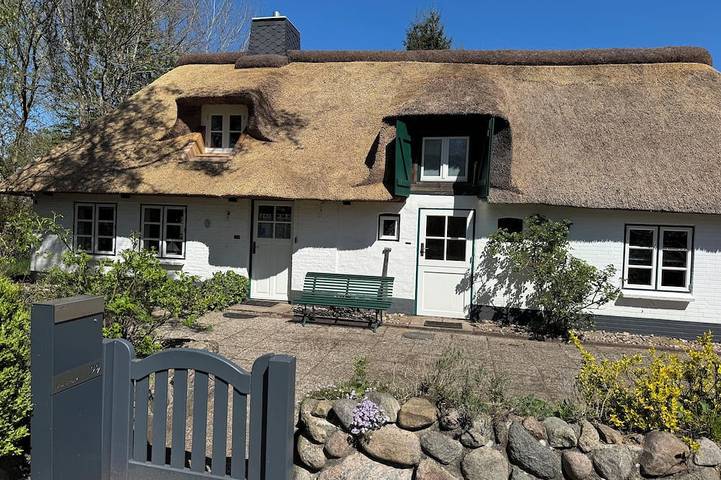 Ferienwohnung für 3 Personen, mit Terrasse und Garten in Seeth