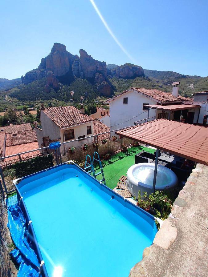 Ferienhaus für 11 Personen, mit Pool und Garten sowie Ausblick, mit Haustier - 1