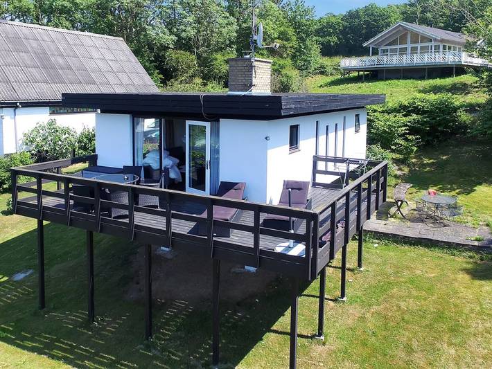 Ferieudlejning for 4 personer, med balkon i Sandvig