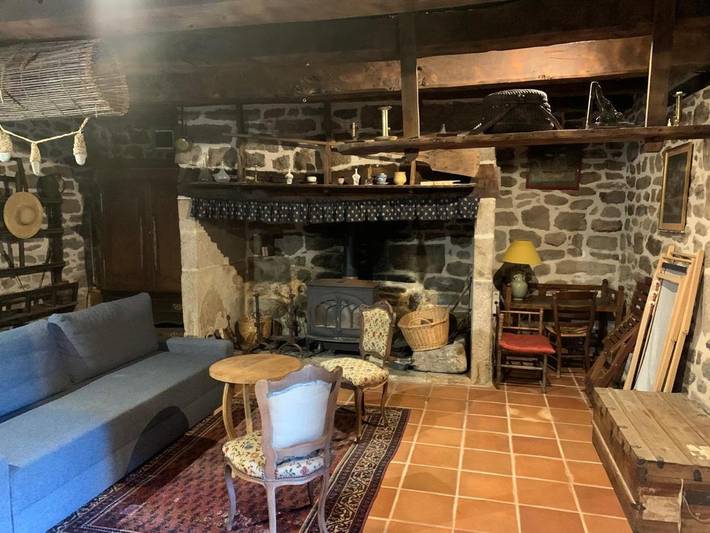 Location de vacances pour 4 personnes, avec vue et jardin à Chaumeil - 3