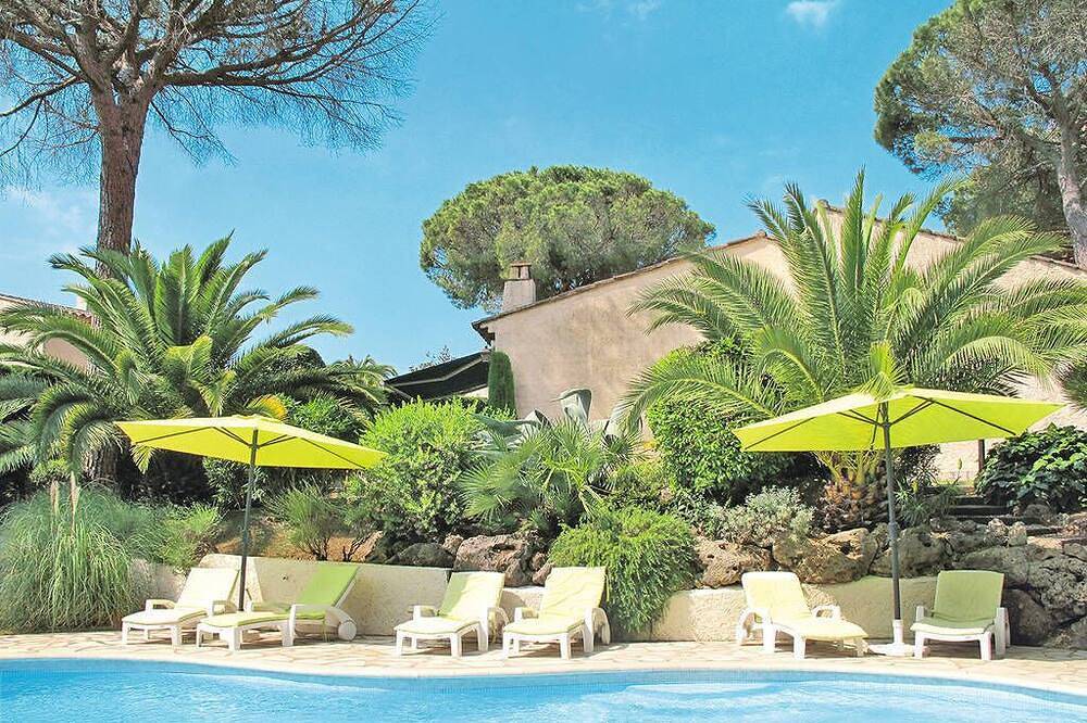Saint Raphael/Maison individuelle style provencale in Saint-Raphaël, Côte méditerranéenne (France)