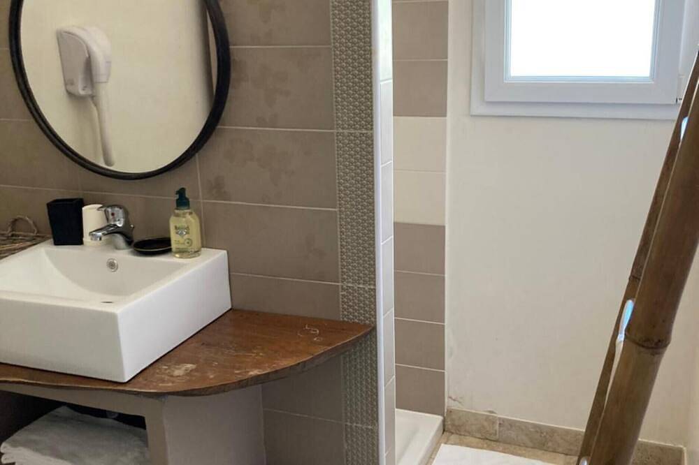 Apartment 'Vico' with Mountain View, Wi-Fi and Air Conditioning in Vico, Ajaccio region