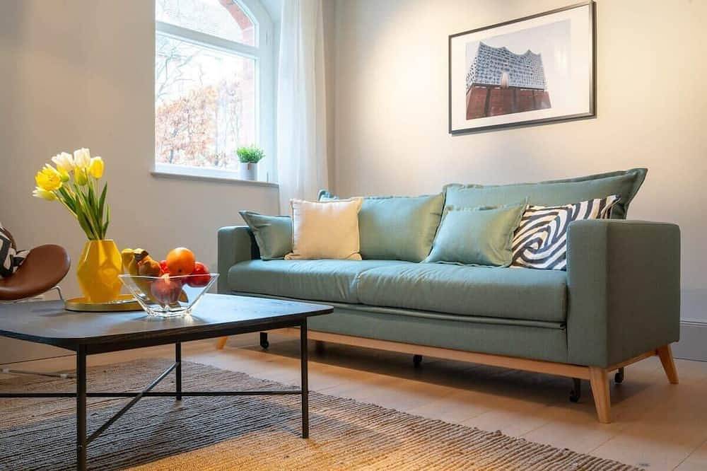 Ganze Wohnung, Spacious 2-bedroom apartment near Eilbekpark in Barmbek Hamburg, Hamburg