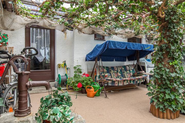Studio entier, Studio 'Ferienwohnungen Hiddenseeblick 3' avec vue sur la mer, terrasse partagée et Wi-Fi in Naturstrand Dranske, Région de Rügen