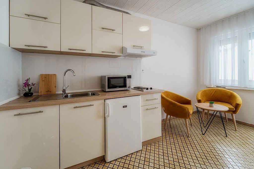 Appartamento intero, Appartamento con aria condizionata e barbecue  in Krk Città, Krk (Croazia)