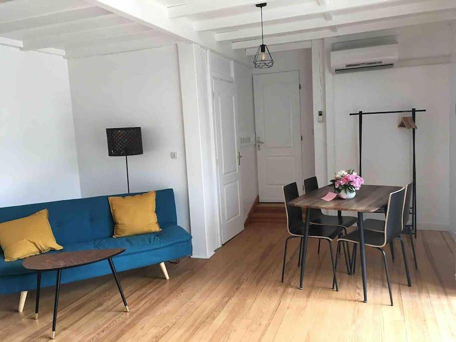 Appartement entier, One-Bedroom Apartment in Bassussarry, Région de Bayonne