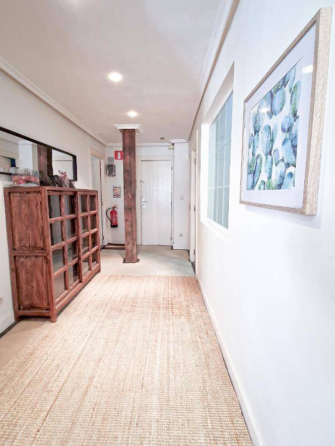 Ganze Wohnung, Apartment with Sea View in Zurriola (San Sebastian), San Sebastian