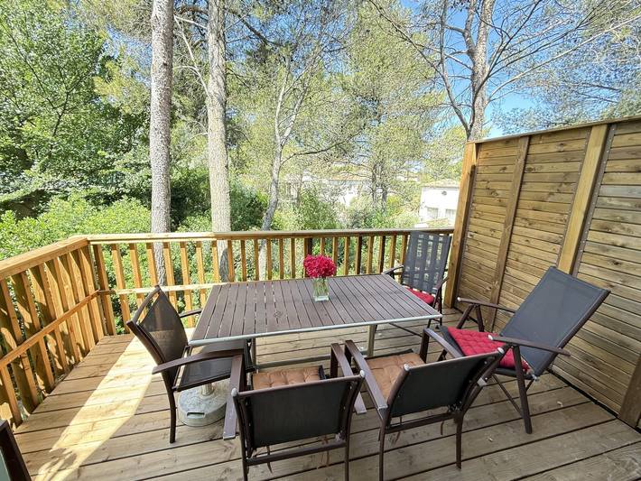 Location de vacances pour 4 personnes, avec Terrasse et Piscine à Mallemort
