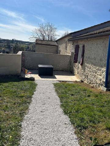 Location de vacances pour 4 personnes, avec terrasse et jardin, animaux acceptés à Lavardac