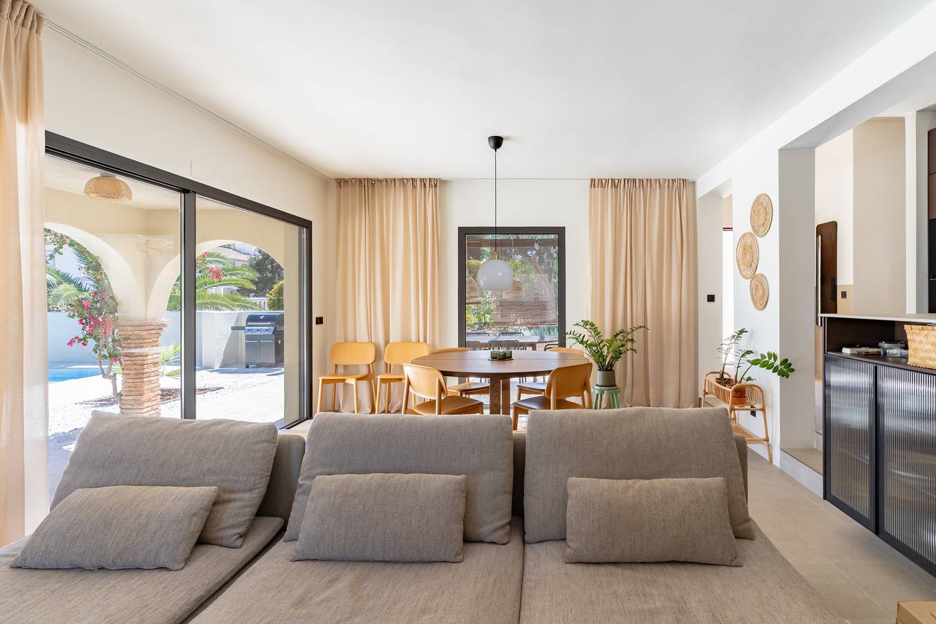 Casa Isola - Gezellige, onlangs gerenoveerde villa met zwembad in Mijas Costa, Mijas