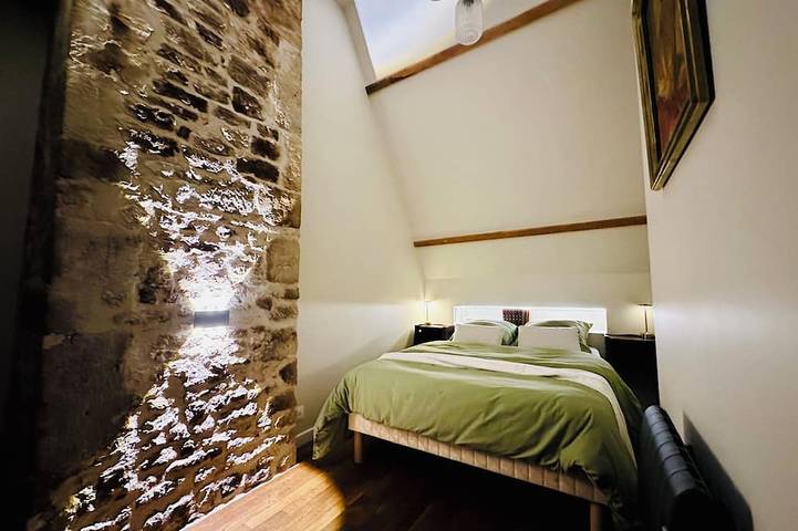 Ganze Wohnung, Elegant loft Apartment, Historic Valognes. Perfect for exploring normandy in Valognes, Côte de la Déroute