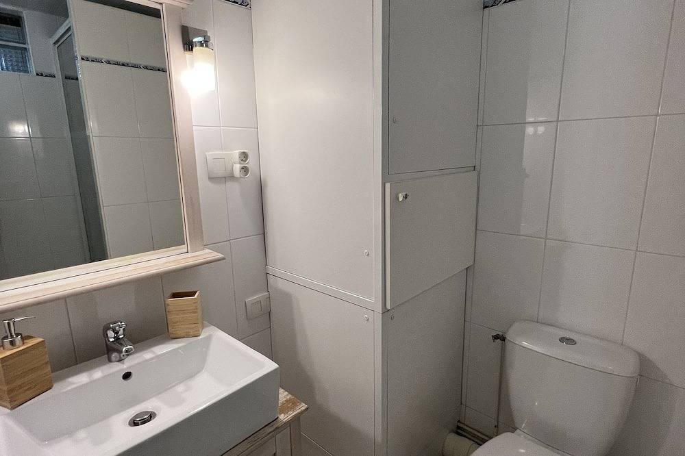 Maison bord de mer à Ouistreham – à 2 min à pied de la plage, terrasse, 4 pers in Ouistreham, Région de Caen