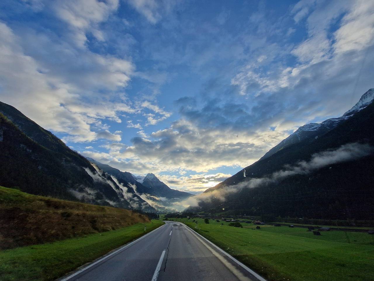 Ganze Ferienwohnung, Großraumapp. 10-13 Pers.: 7 Schlafräume/Dusche,Wc in Flirsch, Arlberg