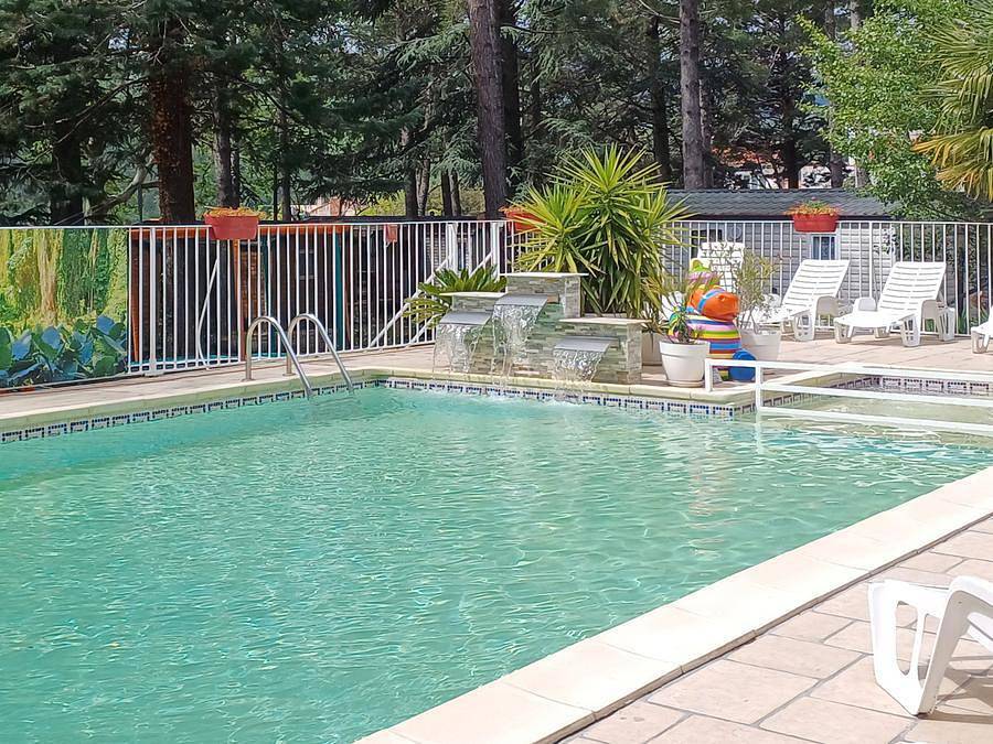 Camping La Source - Mobilheim 4 personen - Adonis – 4 Personen – 2 Schlafzimmer in Sournia, Regionaler Naturpark Corbières-Fenouillèdes