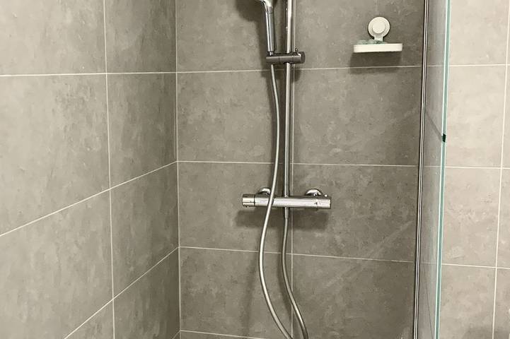 Appartement entier, Le Golf Balnéo - Cosy & Spa in Saint-Étienne, Loire