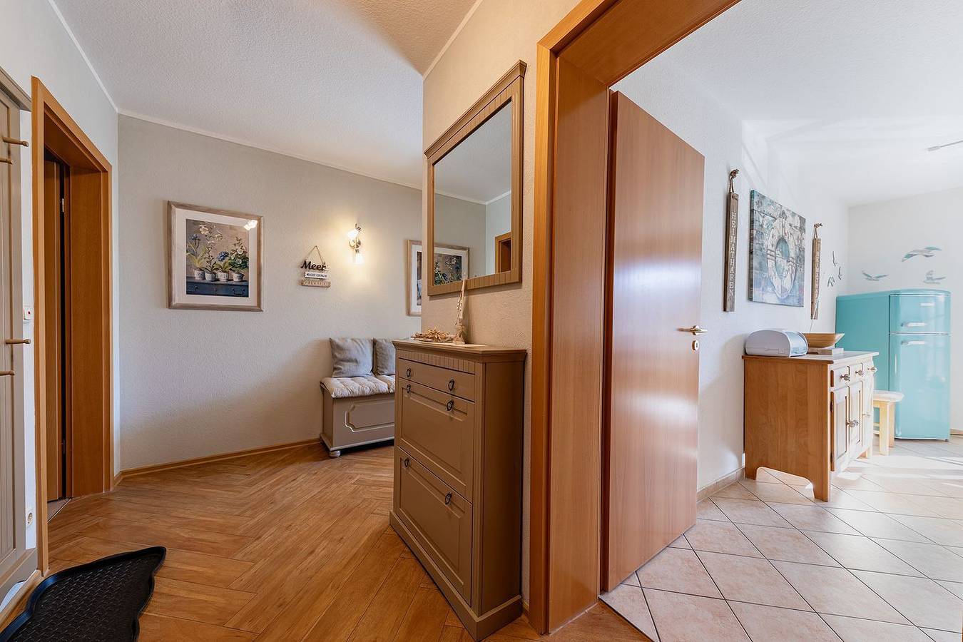 Ganze Wohnung, Ferienwohnung "Windjammer" im Ortskern von Ahrenshoop ca. 65 m² für 2-5 Personen in Ahrenshoop, Fischland