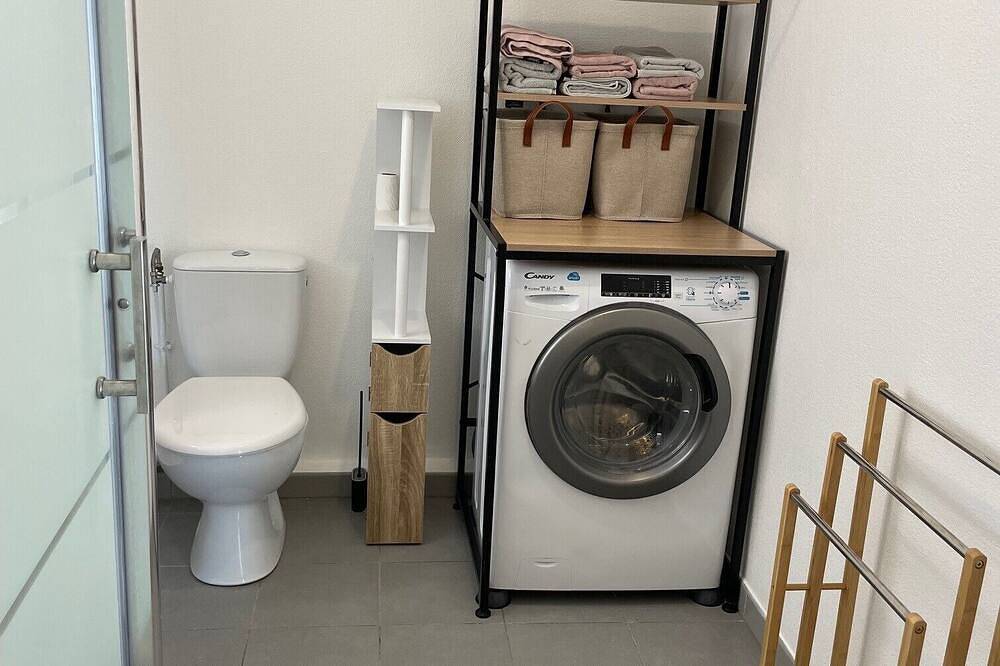 Apartamento entero, Les Ombrelles, apartment in secure residence with elevator and garage in Miramas, Istres region