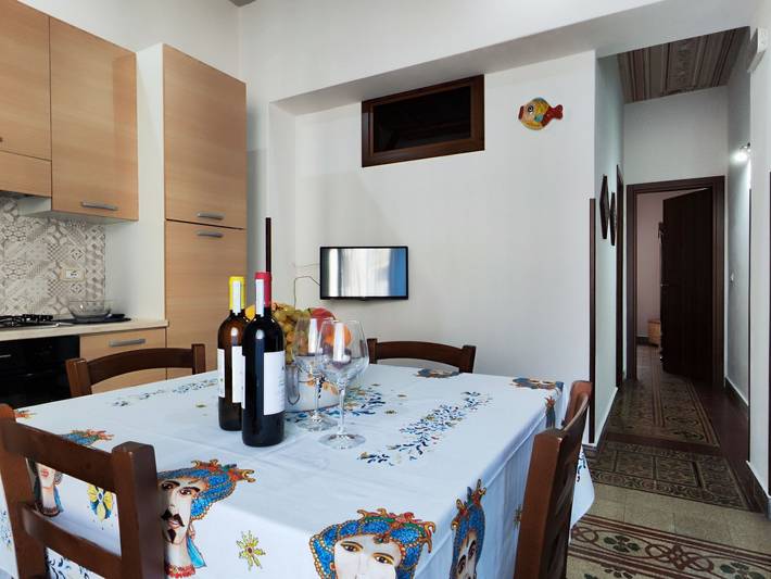 Gîte pour 4 personnes, avec balcon à Porticello - 3