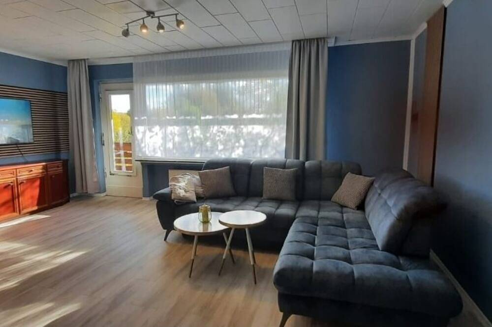 Ganze Wohnung, Gemütliche Ferienwohnung mit Balkon und Terrasse in Knüllwald, Schwalm-Eder-Kreis