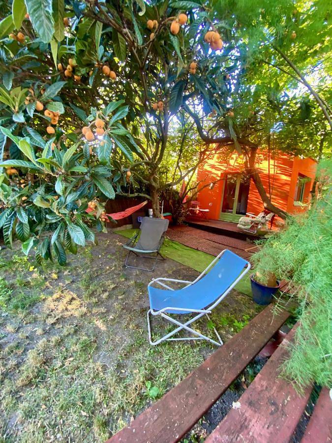 Location de vacances pour 2 personnes, avec Terrasse ainsi que Jardin et Vue à Suresnes - 2